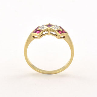 Rubinring aus 750 Gelbgold mit Brillant, nachhaltiger second hand Schmuck perfekt aufgearbeitet