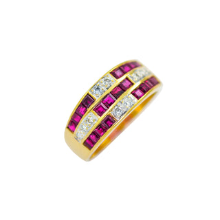 Rubinring aus 585 Gelbgold mit Brillant, nachhaltiger second hand Schmuck perfekt aufgearbeitet