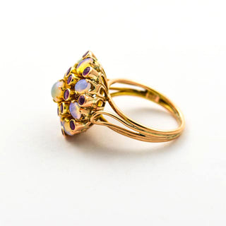 Rubinring aus 585 Gelbgold mit Opal, nachhaltiger second hand Schmuck perfekt aufgearbeitet