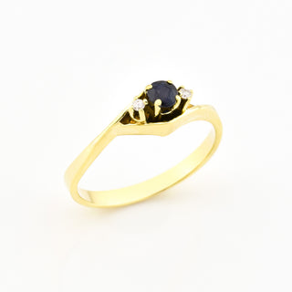 Saphirring aus 585 Gelbgold mit Brillant, nachhaltiger second hand Schmuck perfekt aufgearbeitet