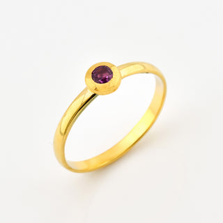 Saphirring aus 900 Gelbgold, nachhaltiger second hand Schmuck perfekt aufgearbeitet