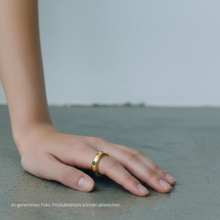 Saphirring aus 750 Gelbgold mit Rubin und Smaragd, nachhaltiger second-hand Schmuck perfekt aufgearbeitet