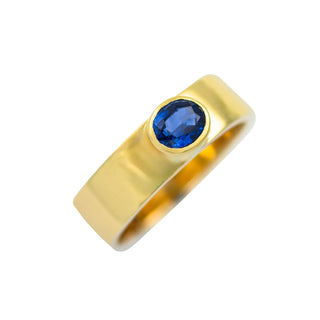 Saphirring aus 585 Gelbgold, nachhaltiger second hand Schmuck perfekt aufgearbeitet