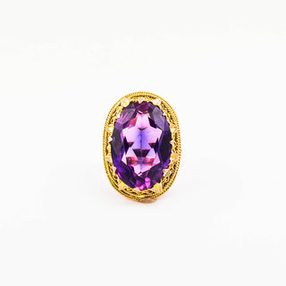 Ring aus 585 Gelbgold mit synthetischem Stein, nachhaltiger second hand Schmuck perfekt aufgearbeitet