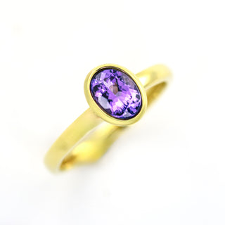 Ring aus 585 Gelbgold mit Tansanit, nachhaltiger second hand Schmuck perfekt aufgearbeitet