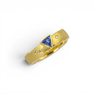 Ring aus 750 Gelbgold mit Tansanit und Brillant, nachhaltiger second-hand Schmuck perfekt aufgearbeitet