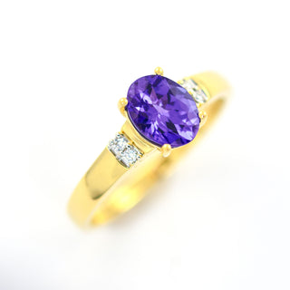 Ring aus 585 Gelbgold mit Tansanit und Brillant, nachhaltiger second hand Schmuck perfekt aufgearbeitet