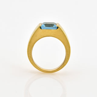 Ring aus 750 Gelbgold mit Topas, nachhaltiger second hand Schmuck perfekt aufgearbeitet