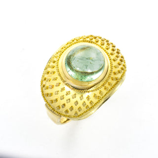 Ring aus 585 Gelbgold mit Turmalin, nachhaltiger second hand Schmuck perfekt aufgearbeitet