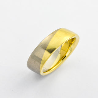 Bicolorring aus 585 Gelb- und Weißgold, hochwertiger second hand Schmuck perfekt aufgearbeitet