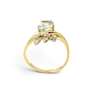 Ring aus 585 Gelb- und Weißgold mit Aquamarin und Brillant, nachhaltiger second-hand Schmuck perfekt aufgearbeitet