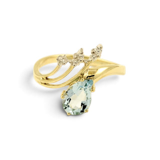 Ring aus 585 Gelb- und Weißgold mit Aquamarin und Brillant, nachhaltiger second-hand Schmuck perfekt aufgearbeitet