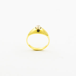 Ring aus 585 Gelb- und Weißgold mit Brillant, nachhaltiger second hand Schmuck perfekt aufgearbeitet
