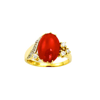 Ring aus 585 Gelb- und Weißgold mit Koralle, Brillant und Diamant, nachhaltiger second hand Schmuck perfekt aufgearbeitet