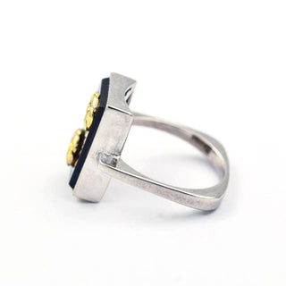 Ring aus 585 Gelb- und Weißgold mit Onyx, nachhaltiger second hand Schmuck perfekt aufgearbeitet