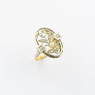 Ring aus 585 Gelb- und Weißgold mit Perle, Brillant und Diamant, nachhaltiger second hand Schmuck perfekt aufgearbeitet