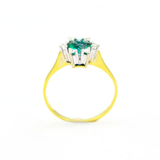 Ring aus 585 Gelb- und Weißgold mit Turmalin und Diamant, nachhaltiger second hand Schmuck perfekt aufgearbeitet
