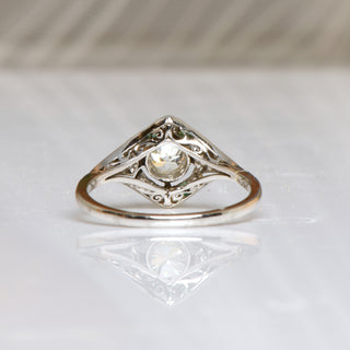 Brillantring aus Platin mit Diamant und Smaragd, nachhaltiger second hand Schmuck perfekt aufgearbeitet