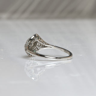 Brillantring aus Platin mit Diamant und Smaragd, nachhaltiger second hand Schmuck perfekt aufgearbeitet