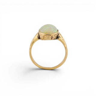 Ring aus 585 Roségold mit Opal, nachhaltiger second-hand Schmuck perfekt aufgearbeitet