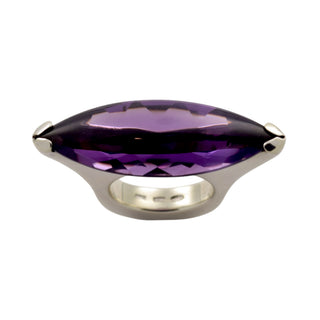 Ring aus 925 Silber mit Amethyst, nachhaltiger second hand Schmuck perfekt aufgearbeitet