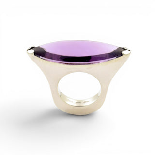 Ring aus 925 Silber mit Amethyst, nachhaltiger second hand Schmuck perfekt aufgearbeitet