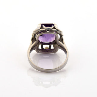 Ring aus 585 Weißgold mit Amethyst, nachhaltiger second hand Schmuck perfekt aufgearbeitet