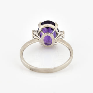 Ring aus 750 Weißgold mit Amethyst und Brillant, nachhaltiger second hand Schmuck perfekt aufgearbeitet