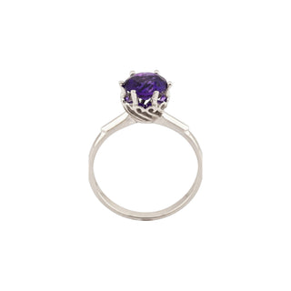 Ring aus 585 Weißgold mit Amethyst, nachhaltiger second hand Schmuck perfekt aufgearbeitet