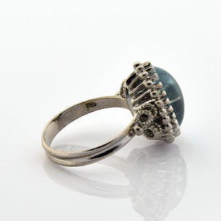 Ring aus 750 Weißgold mit Aquamarin, nachhaltiger second hand Schmuck perfekt aufgearbeitet