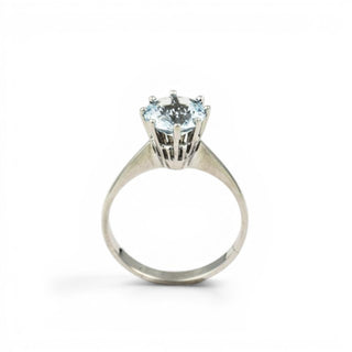 Ring aus 585 Weißgold mit Aquamarin, nachhaltiger second hand Schmuck perfekt aufgearbeitet