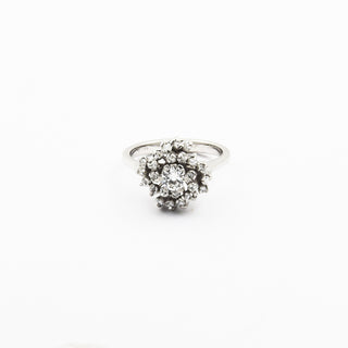 Ring aus 750 Weißgold mit Brillant und Diamant, nachhaltiger second hand Schmuck perfekt aufgearbeitet