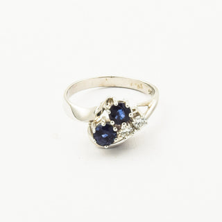 Saphirring aus 585 Weißgold mit Brillant, nachhaltiger second hand Schmuck perfekt aufgearbeitet