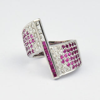 Rubinring aus 750 Weißgold mit Brillant, nachhaltiger second hand Schmuck perfekt aufgearbeitet