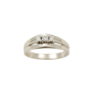 Brillantring aus 750 Weißgold, nachhaltiger second-hand Schmuck perfekt aufgearbeitet