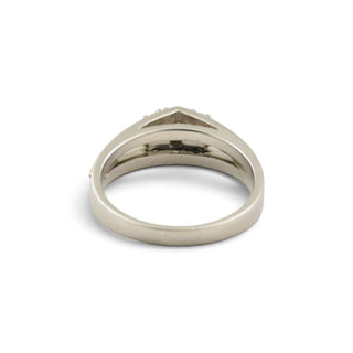 Brillantring aus 750 Weißgold, nachhaltiger second-hand Schmuck perfekt aufgearbeitet