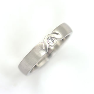 Brillantring aus 585 Weißgold, nachhaltiger second hand Schmuck perfekt aufgearbeitet