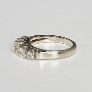 Diamantring aus 585 Weißgold, nachhaltiger second hand Schmuck perfekt aufgearbeitet