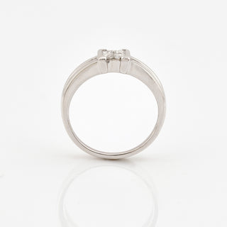 Diamantring aus 750 Weißgold, nachhaltiger second hand Schmuck perfekt aufgearbeitet