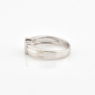 Diamantring aus 750 Weißgold, nachhaltiger second hand Schmuck perfekt aufgearbeitet