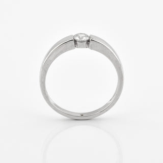 Brillantring aus 585 Weißgold, nachhaltiger second hand Schmuck perfekt aufgearbeitet