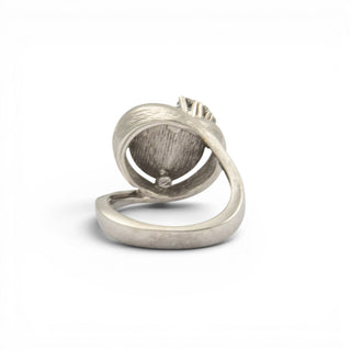 Ring aus 750 Weißgold mit Onyx und Brillant, nachhaltiger second hand Schmuck perfekt aufgearbeitet