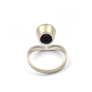 Ring aus 585 Weißgold mit Opal, nachhaltiger second hand Schmuck perfekt aufgearbeitet