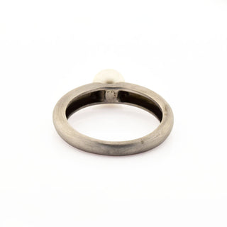 Perlenring aus 585 Weißgold, nachhaltiger second hand Schmuck perfekt aufgearbeitet