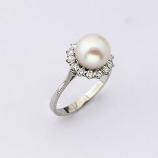 Ring aus 750 Weißgold mit Perle und Brillant, hochwertiger second hand Schmuck perfekt aufgearbeitet