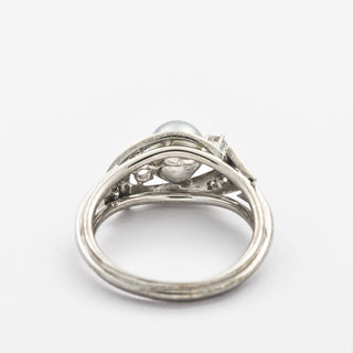 Ring aus 750 Weißgold mit Perle und Brillant, hochwertiger second hand Schmuck perfekt aufgearbeitet