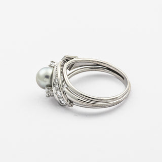 Ring aus 750 Weißgold mit Perle und Brillant, hochwertiger second hand Schmuck perfekt aufgearbeitet