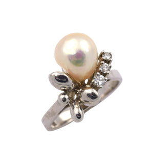Perlenring aus 585 Weißgold mit Brillant, nachhaltiger second hand Schmuck perfekt aufgearbeitet