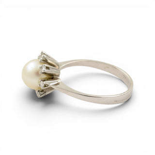 Perlenring aus 750 Weißgold mit Diamant, nachhaltiger second-hand Schmuck perfekt aufgearbeitet