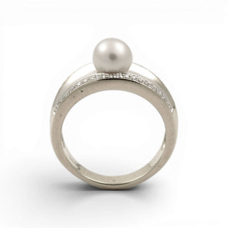 Perlenring aus 585 Weißgold mit Diamant, nachhaltiger second hand Schmuck perfekt aufgearbeitet